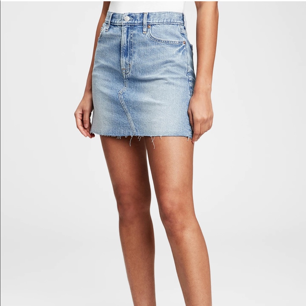Gap 1969 Marlow Denim Raw Hem Mini Skirt Size 0